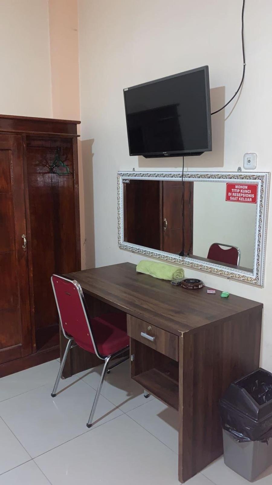 Wisma Reza Palopo Motel Exterior photo